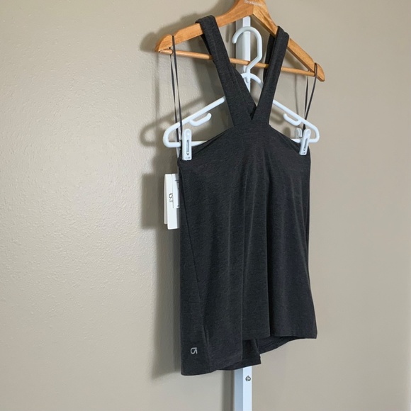 GafFit Crossover Keyhole Athletic Tank - Picture 10 of 16